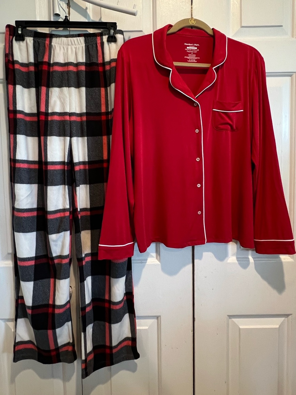 2 Pc PJ Set ❤️Red Piped Button Top w Soft Black & White & Red Plaid Pants